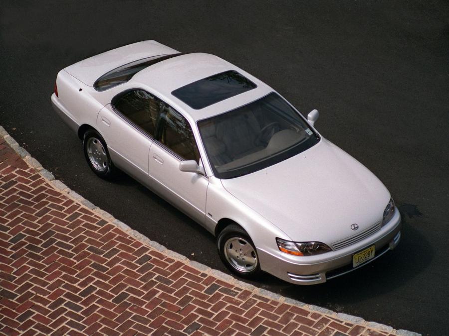  Lexus ES300 (XV10) 1995 года  (фото 5 из 8)